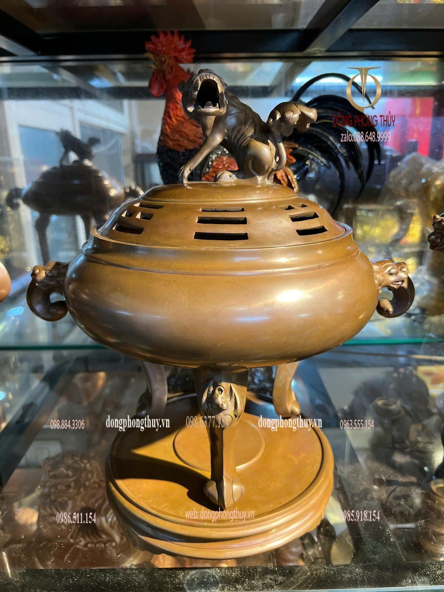 Lư đốt trầm chân dơi Cao 40, đk đế 22, đk bụng 34 nặng 8,2kg