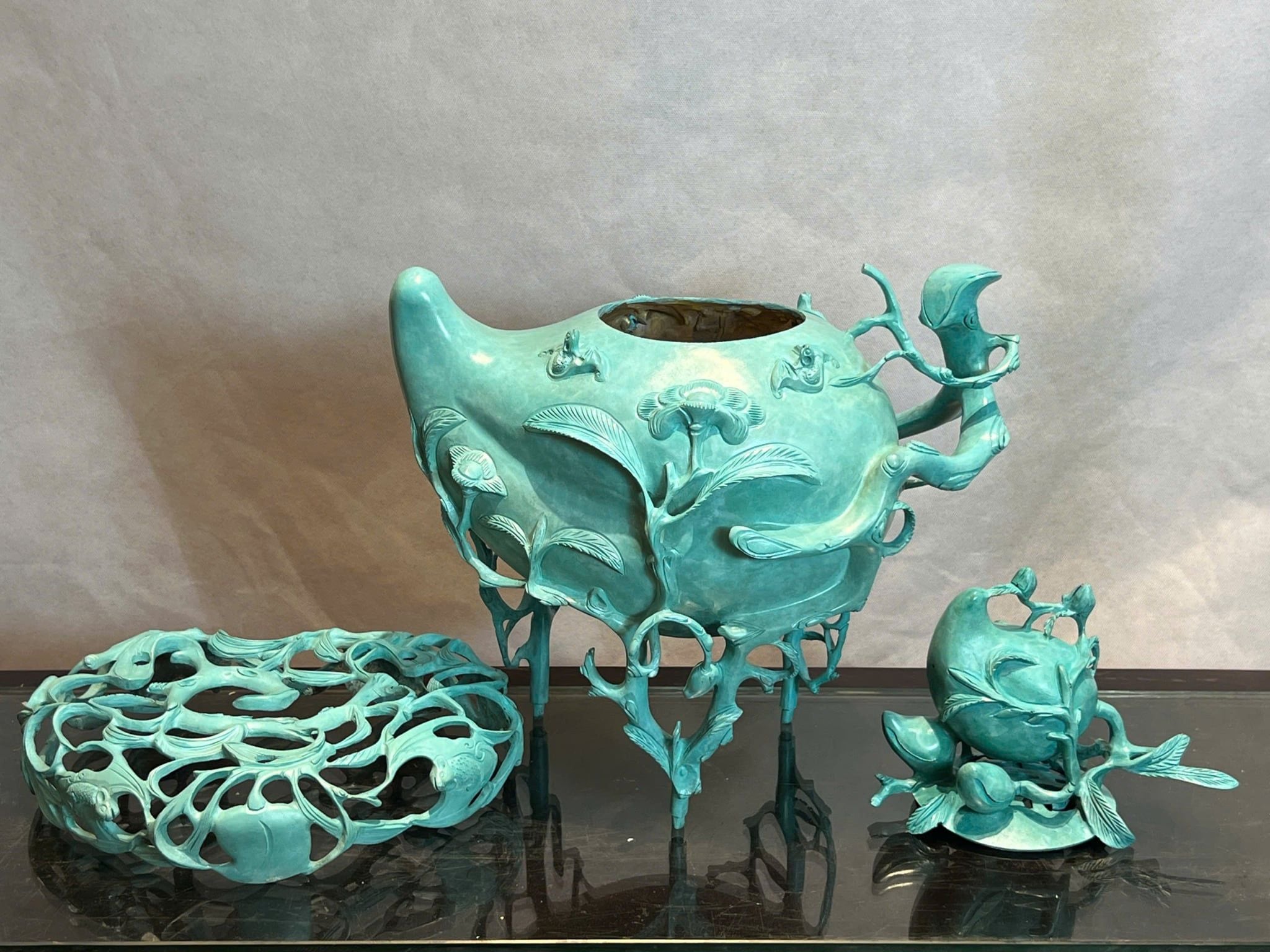 Lư đốt trầm quả đào mẫu cổ patina xanh ngọc lục bích