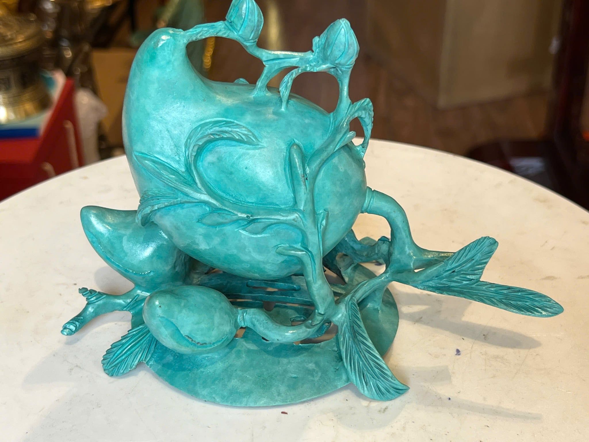 Lư đốt trầm quả đào mẫu cổ patina xanh ngọc lục bích