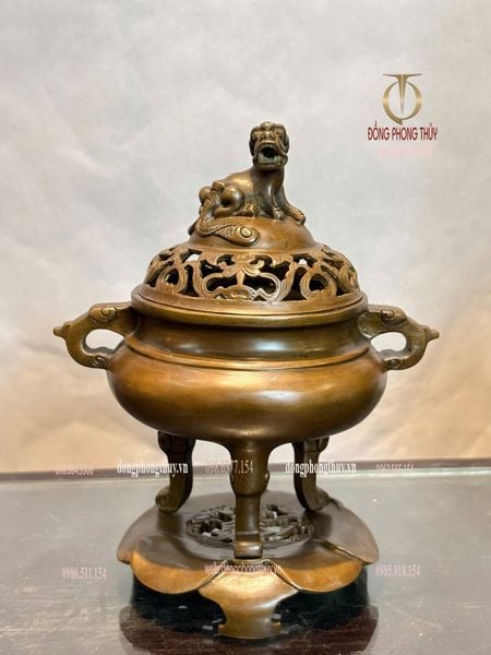 Lư đốt trầm bằng đồng