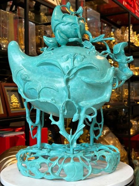 Lư đốt trầm quả đào mẫu cổ patina xanh ngọc lục bích