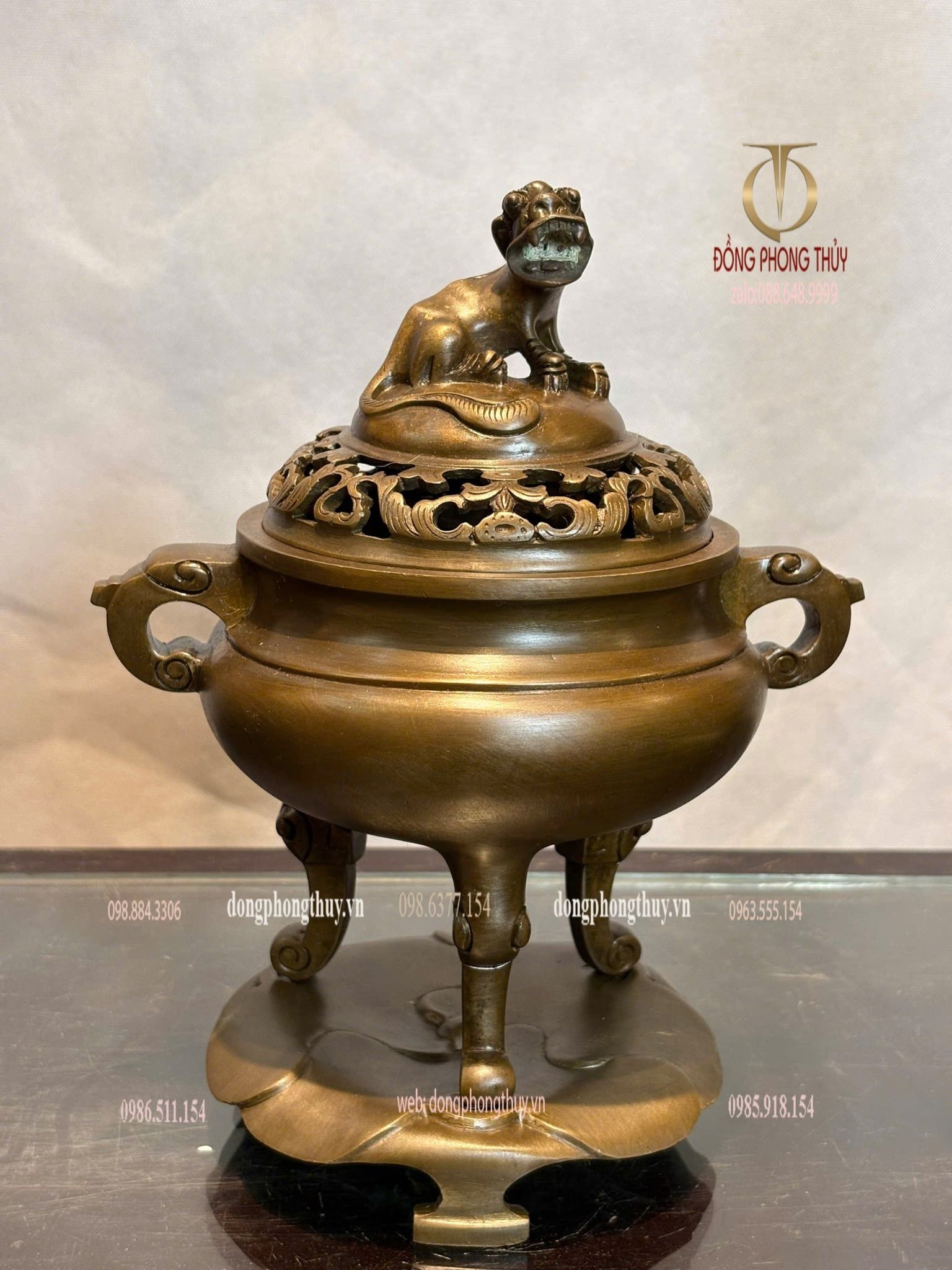 Lư đốt trầm bằng đồng