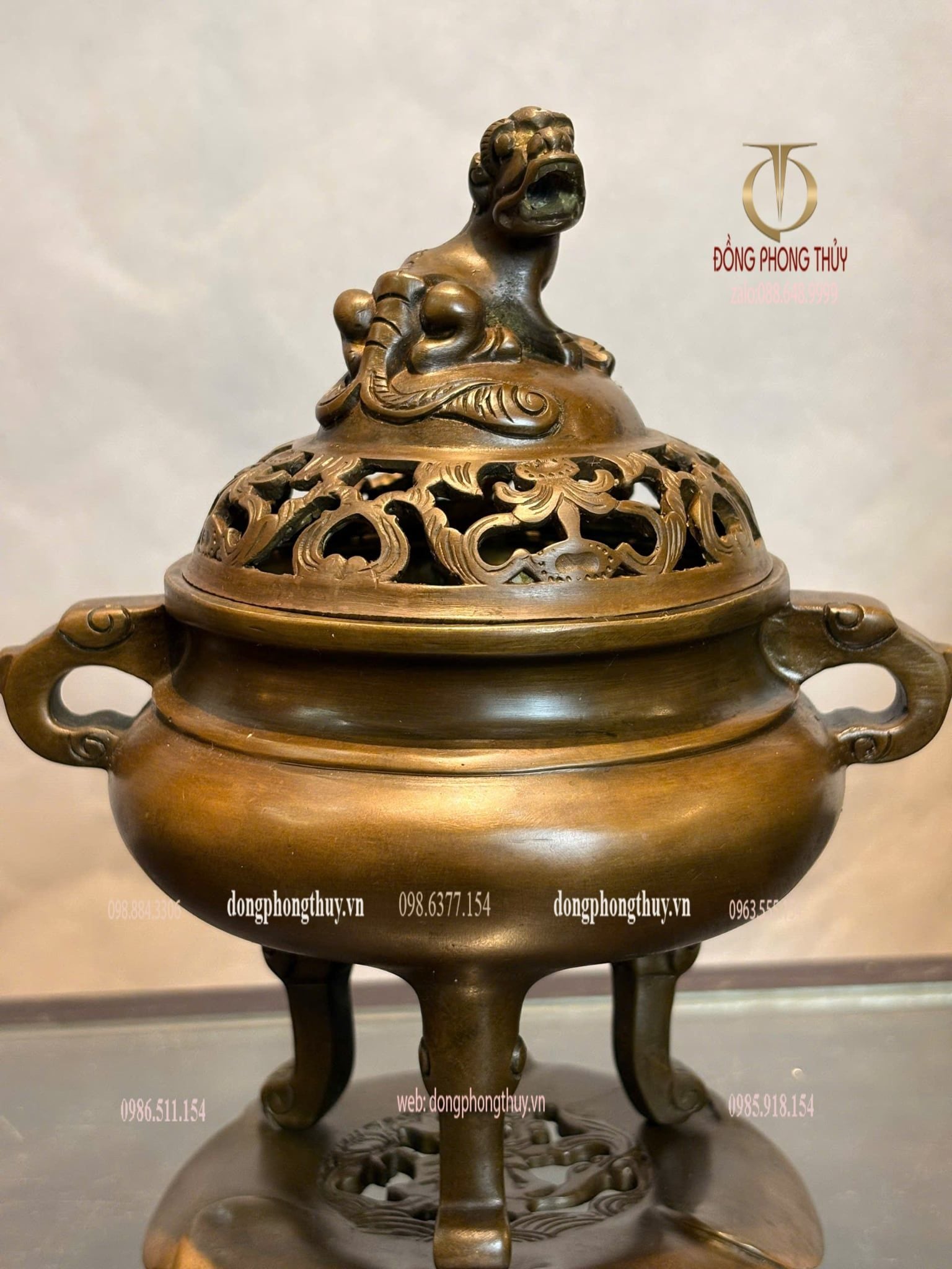 Lư đốt trầm bằng đồng