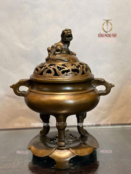 Lư đốt trầm bằng đồng