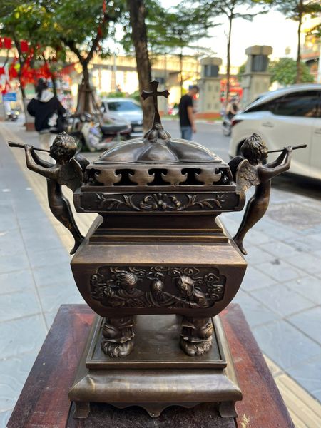 Lư đốt trầm công giáo