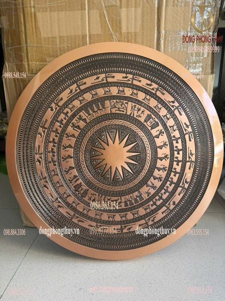 Mặt trống đồng đỏ hoa văn chìm Ngọc Lũ 50cm