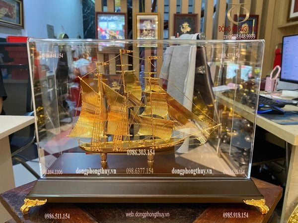 Quà tặng mạ vàng