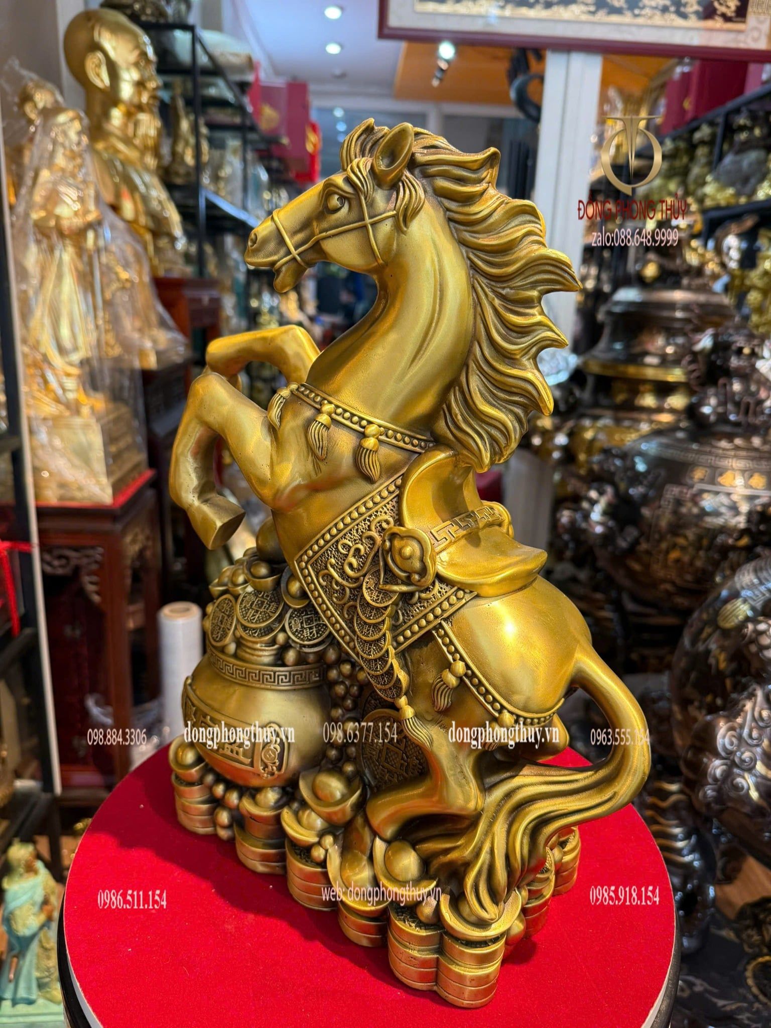 Tượng ngựa phong thủy bằng đồng