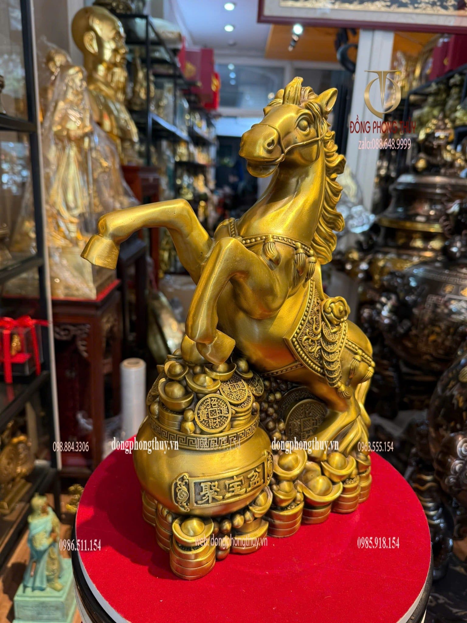 Tượng ngựa phong thủy bằng đồng