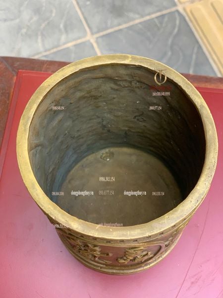 Ống đựng bút bằng đồng