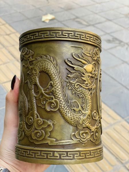 Ống đựng bút bằng đồng