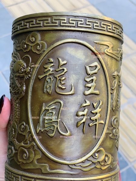 Ống đựng bút bằng đồng