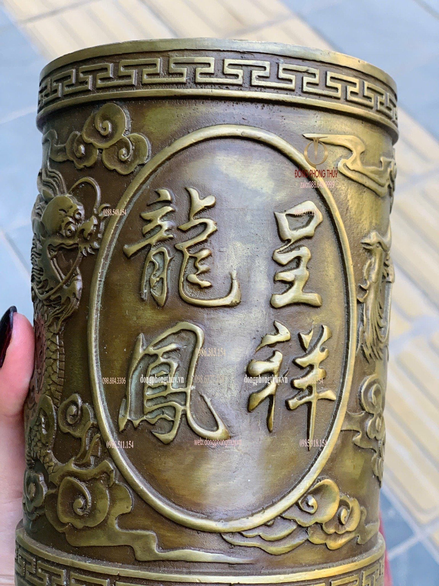 Ống đựng bút bằng đồng