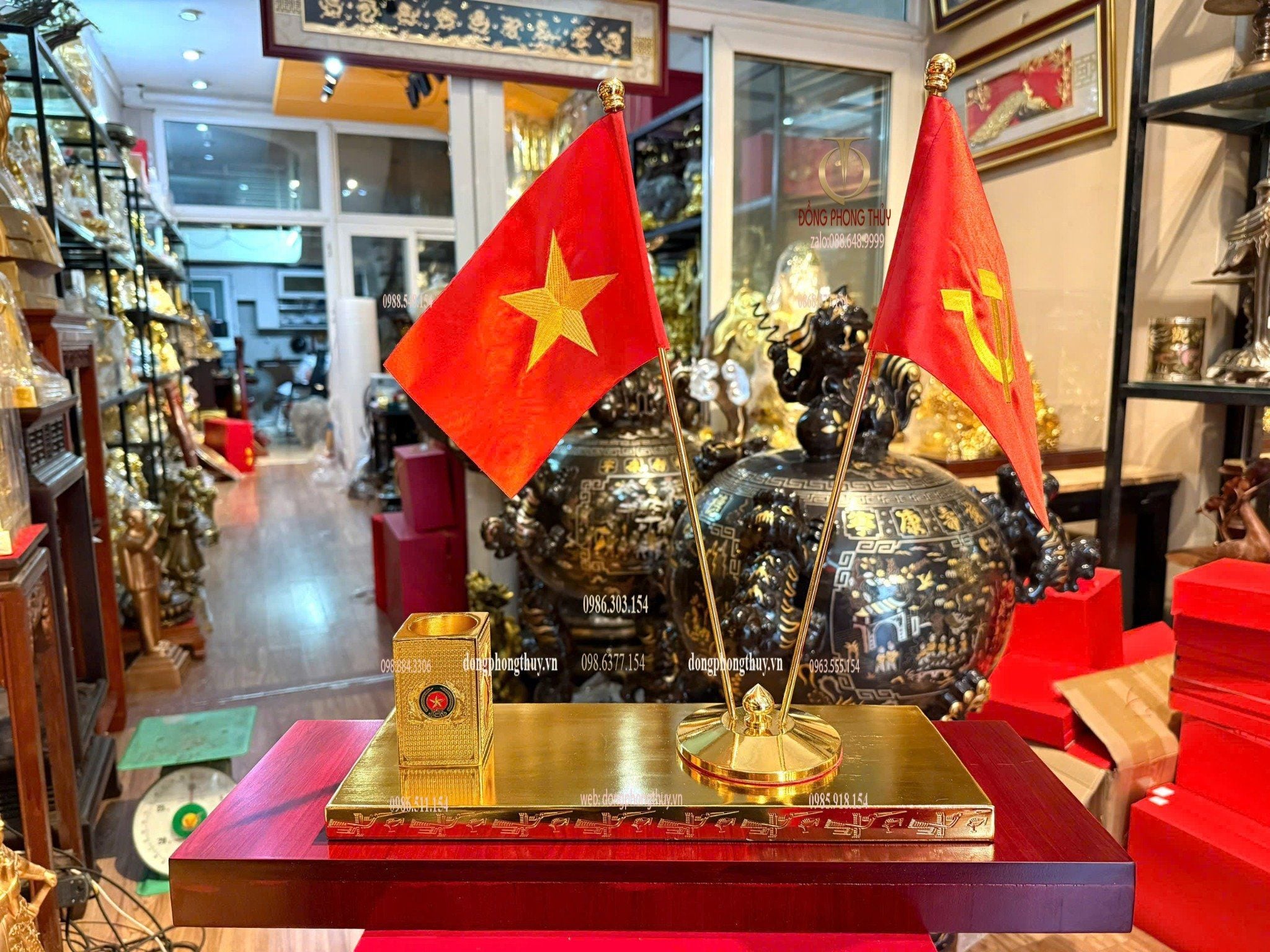 Ống bút cột cờ bằng đồng mạ vàng 24k