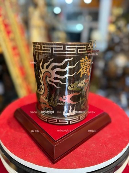 Ống bút bằng đồng đỏ khảm ngũ sắc