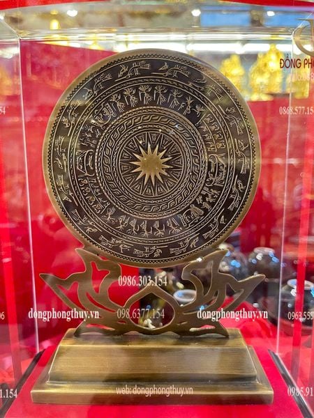 Quà lưu niệm: mặt trống đồng lưu niệm