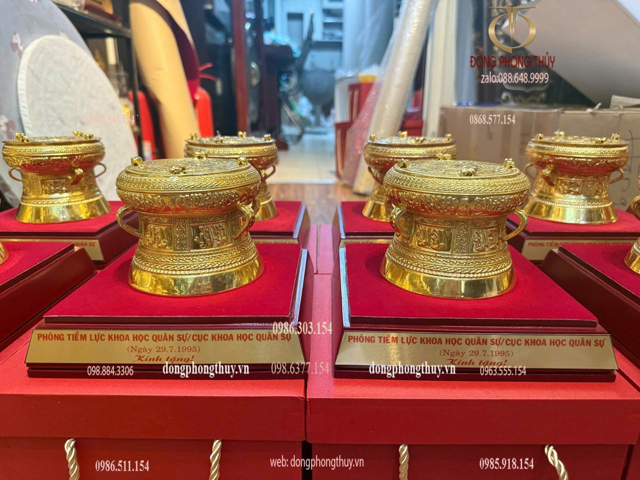 Quà lưu niệm :trống đồng lưu niệm