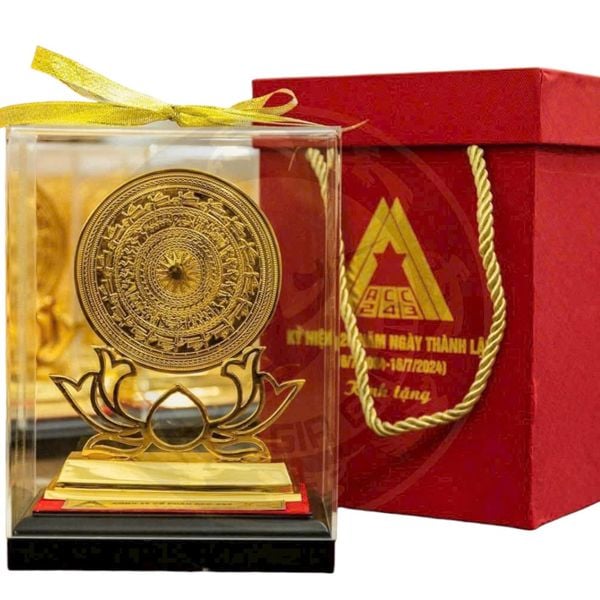 Quà lưu niệm: trống đồng lưu niệm dát vàng nano