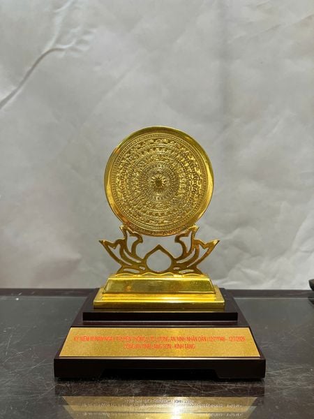 Quà lưu niệm