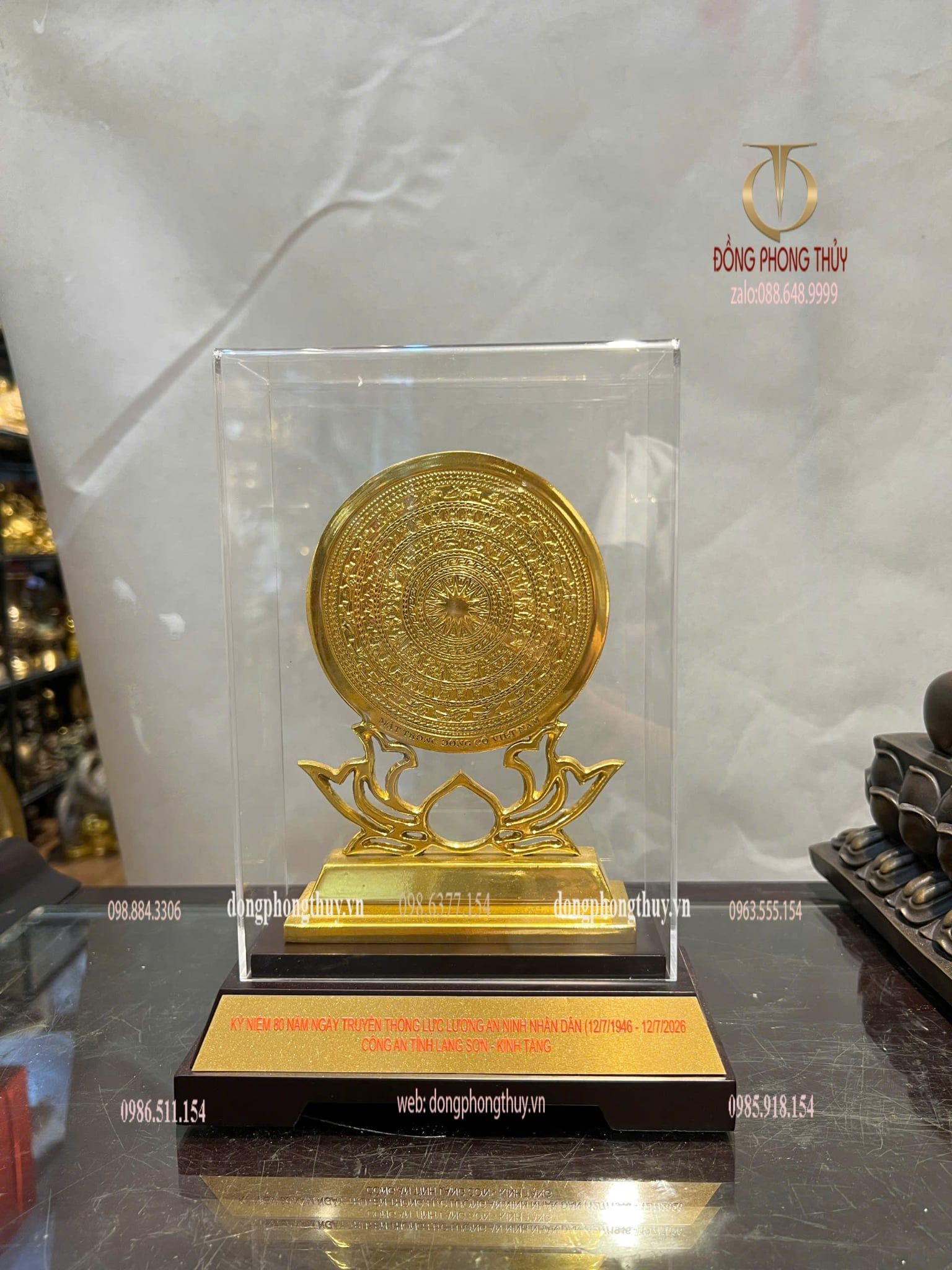 Quà lưu niệm