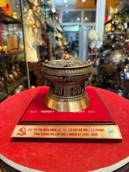 Quà tặng đại hội-quà tặng doanh nghiệp-trống đồng