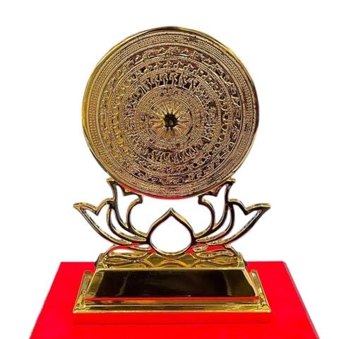 Quà lưu niệm: Trống đồng lưu niệm dát vàng nano để bàn