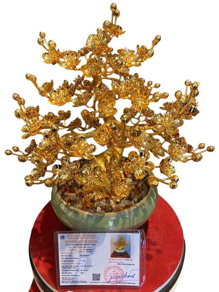 Quà tặng sếp mạ vàng: Chậu mai mạ vàng 24k cao 45cm tán rộng 35cm