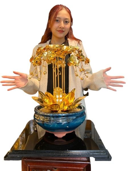 Quà tặng mạ vàng vip: Chậu hoa lan hồ điệp 5 cành cao 48cm mạ vàng 24k