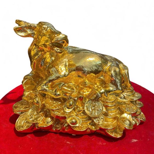 Quà tặng mạ vàng-quà tặng sếp theo tuổi Tượng trâu dát vàng 24k cao 16cm