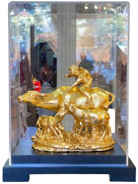 Quà tặng vàng-Trâu vàng bằng đồng thếp vàng 24k