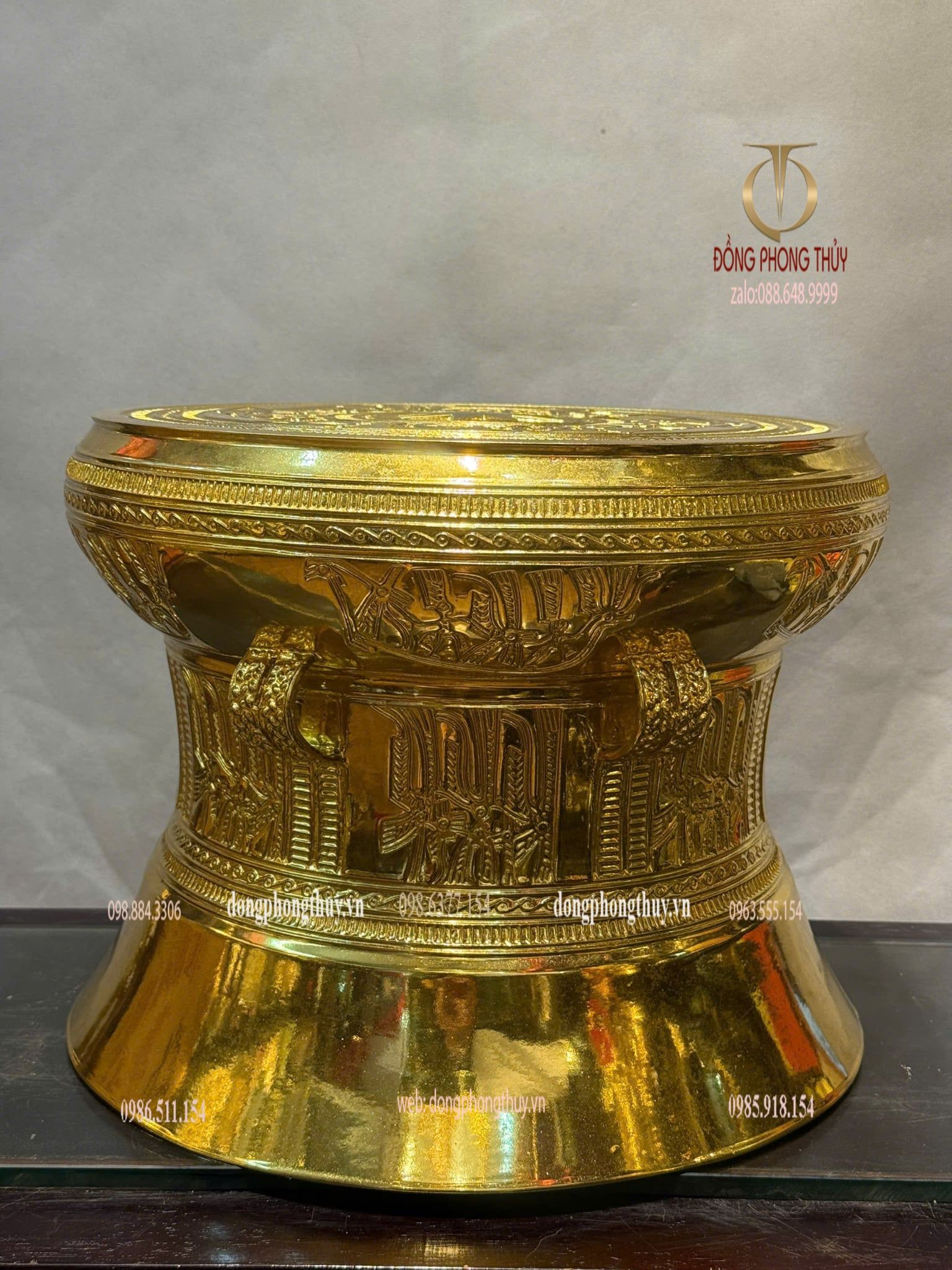 Trống đồng dát vàng
