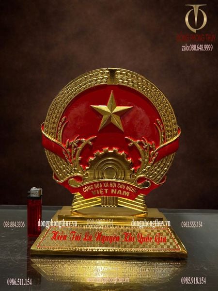 Quốc huy để bàn bằng đồng mạ vàng 24k