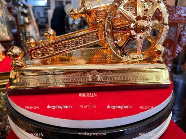 Súng pháo thần công mạ vàng 24k