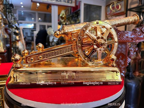 Súng pháo thần công mạ vàng 24k
