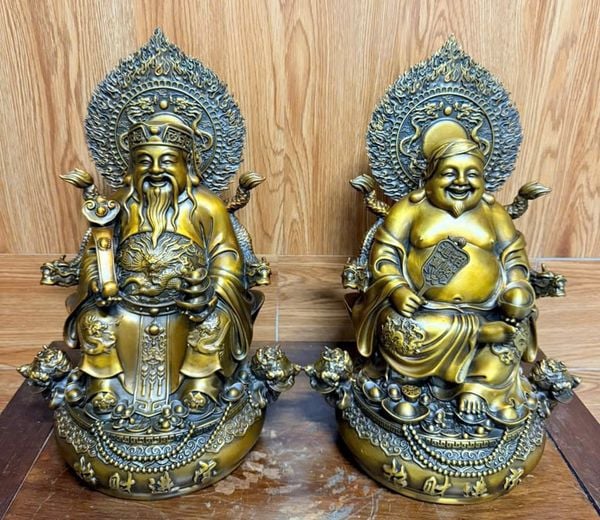 Thần tài thổ địa