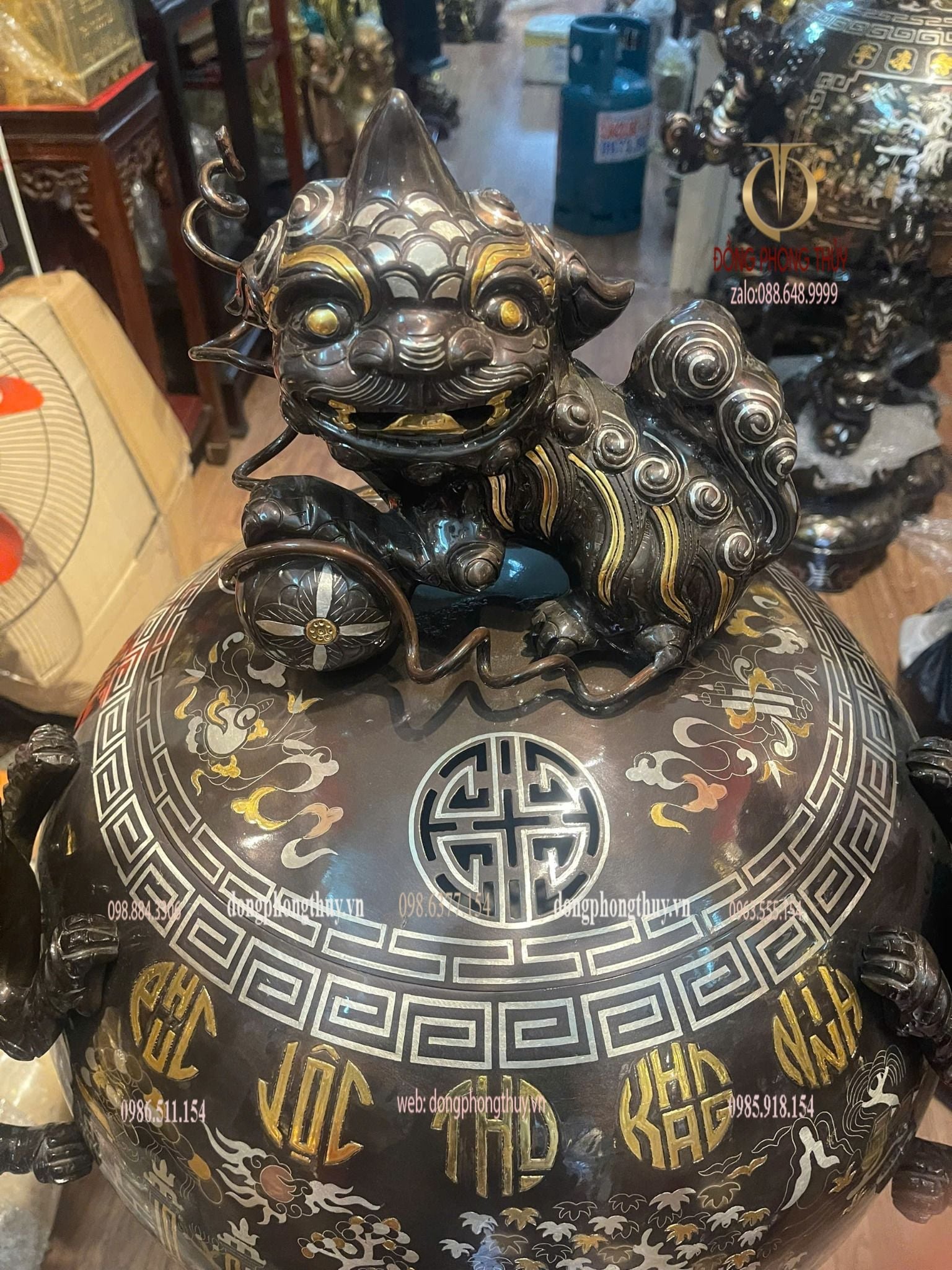 Thất lân vờn cầu 1m2 chữ việt khảm tam khí