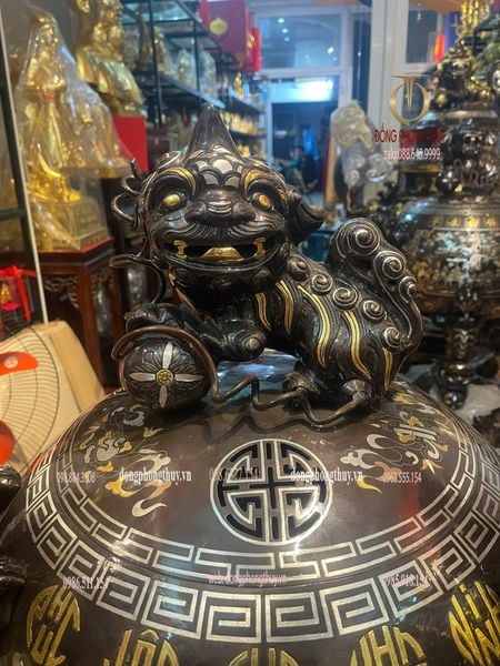 Thất lân vờn cầu 1m2 chữ việt khảm tam khí