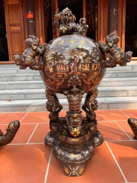 Thất lân vờn cầu 1m2 khảm tam khí + hạc đồng đỏ 1m97