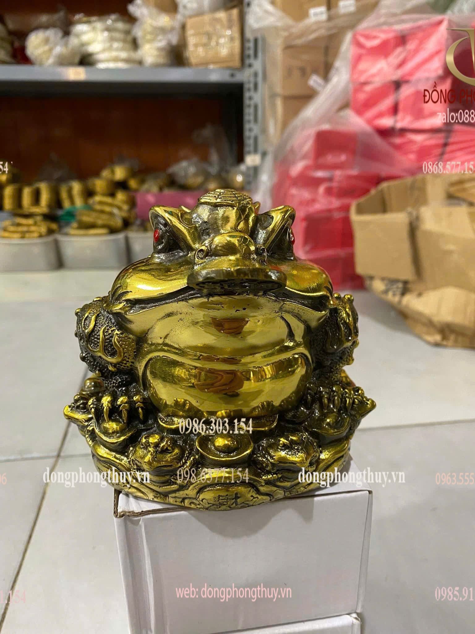 Thiềm thừ cóc ngậm tiền bằng đồng