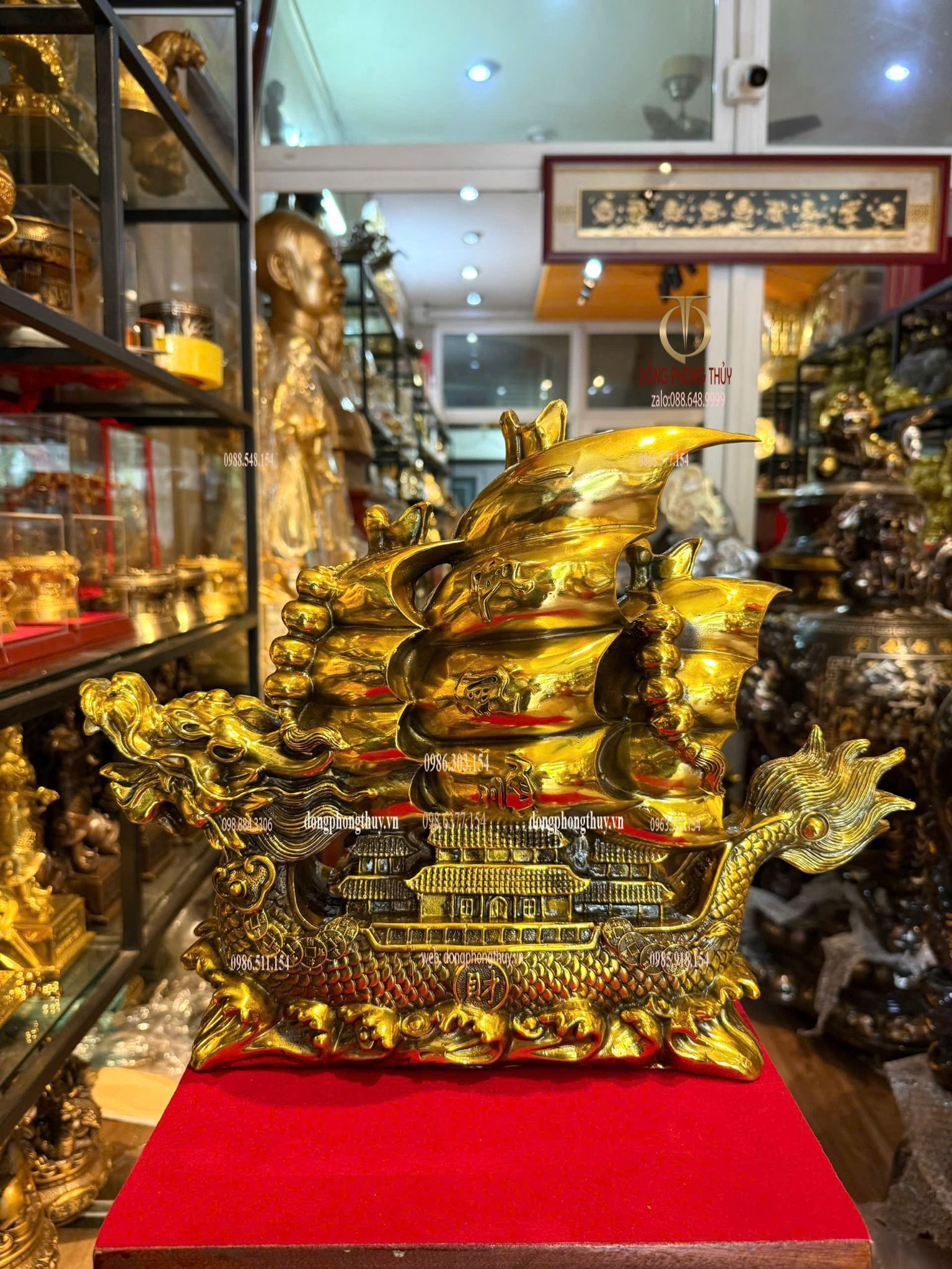 Mô hình thuyền buồm bằng đồng