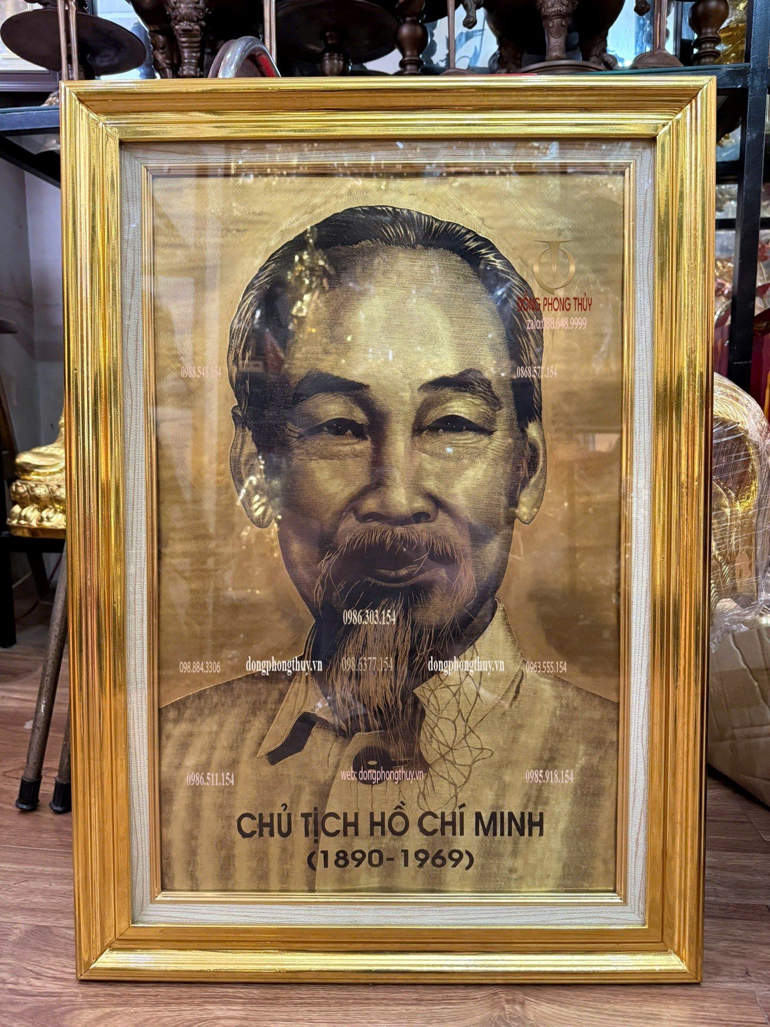 Tranh chân dung bác hồ khung dát vàng