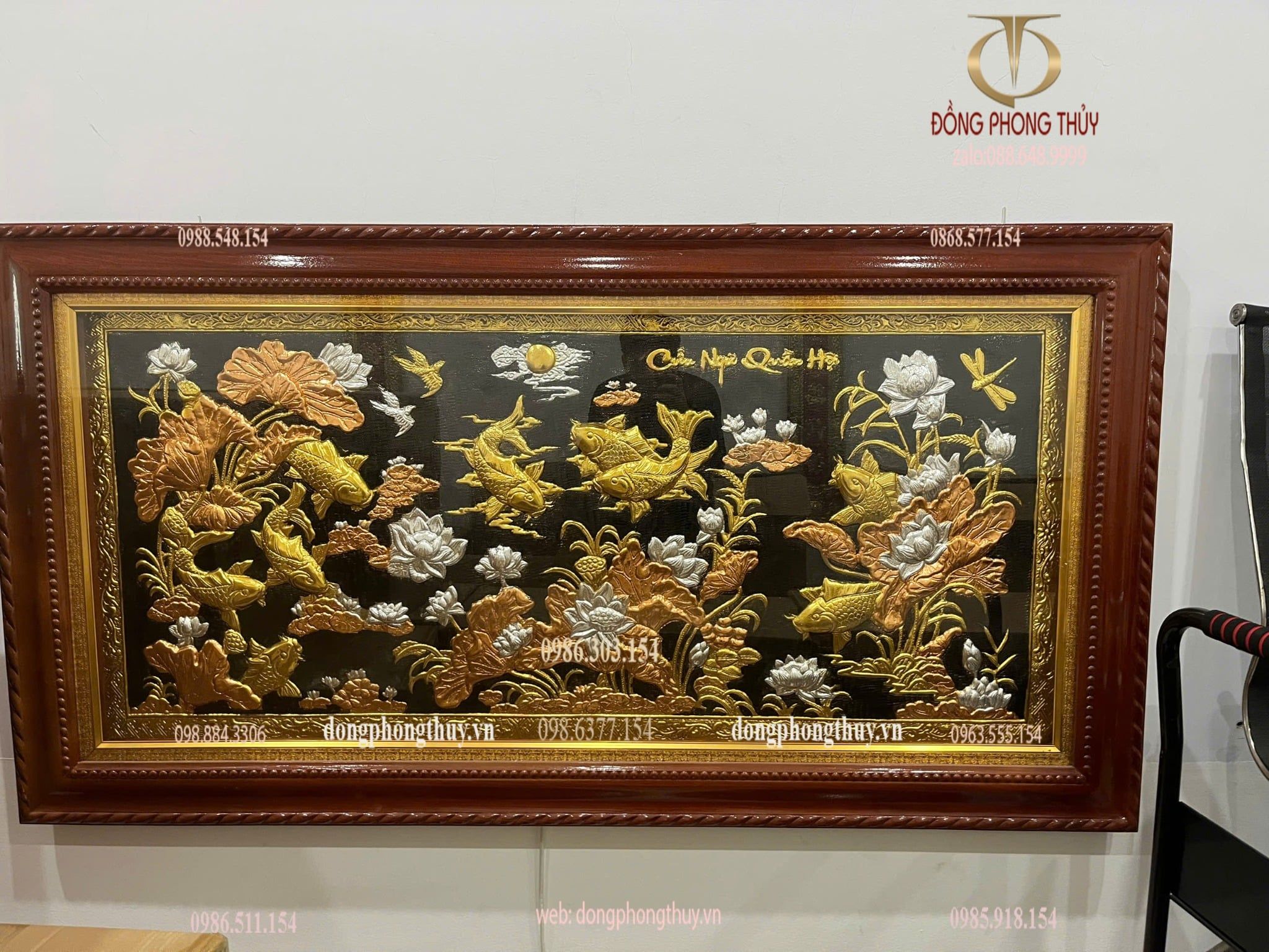 Tranh cửu ngư quần hội bằng đồng 90*1m7