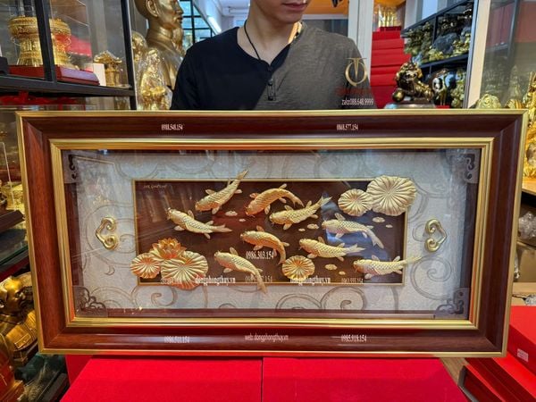 Tranh hoa sen mạ vàng cửu ngư quần hội mạ vàng 24k 42x81cm