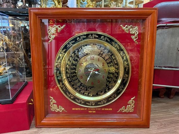 Tranh đồng hồ trống đồng