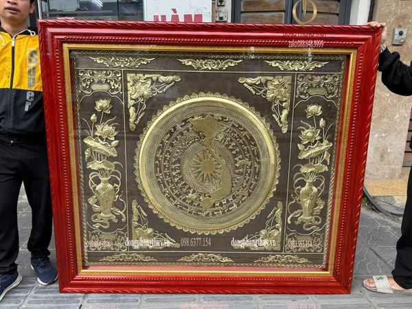 Tranh trống đồng thúc tay thủ công