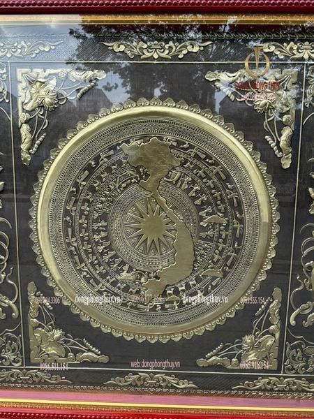 Tranh trống đồng thúc tay thủ công