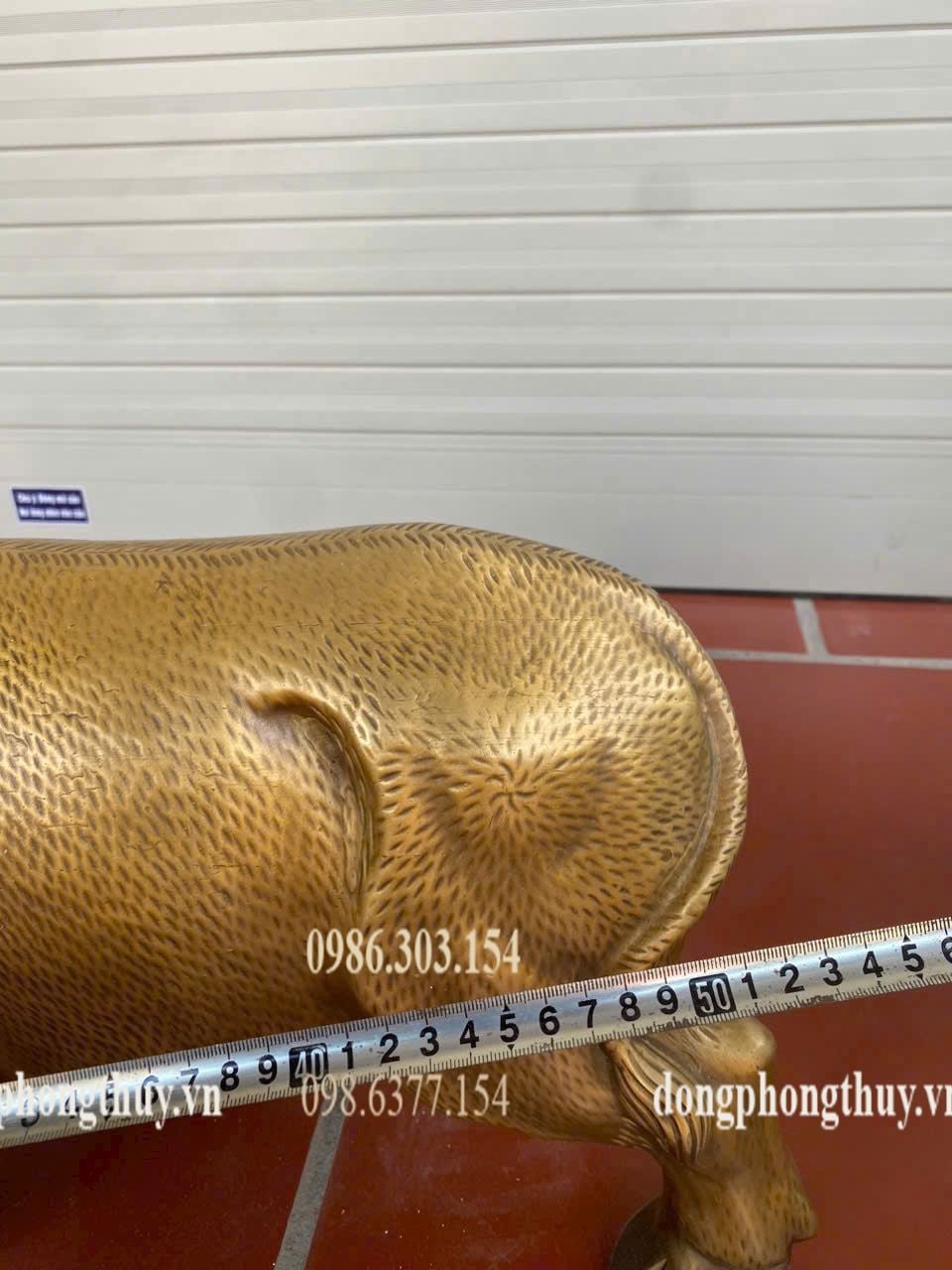 Tượng trâu bằng đồng cao 25 dài 52cm 16kg