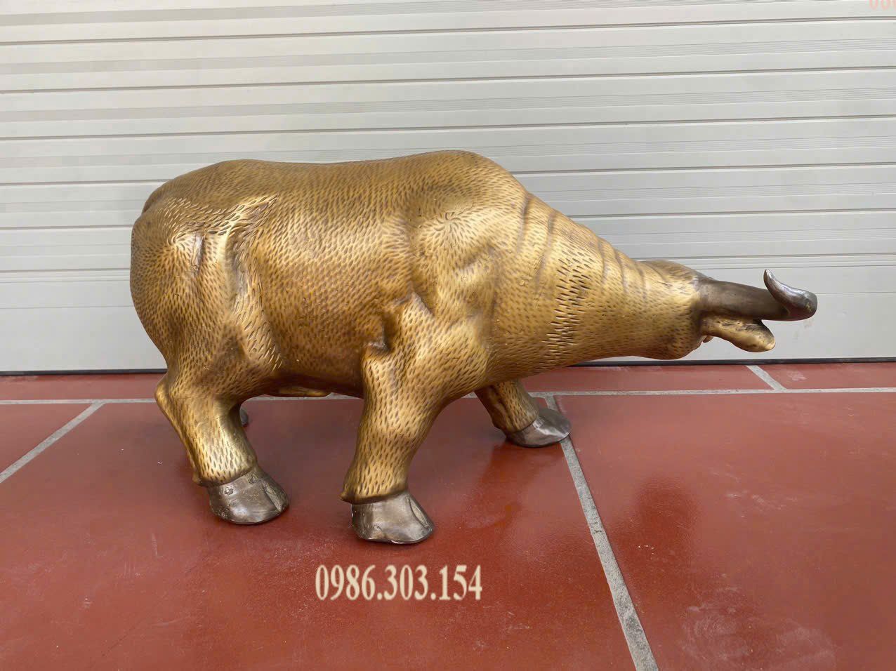 Tượng trâu bằng đồng cao 25 dài 52cm 16kg
