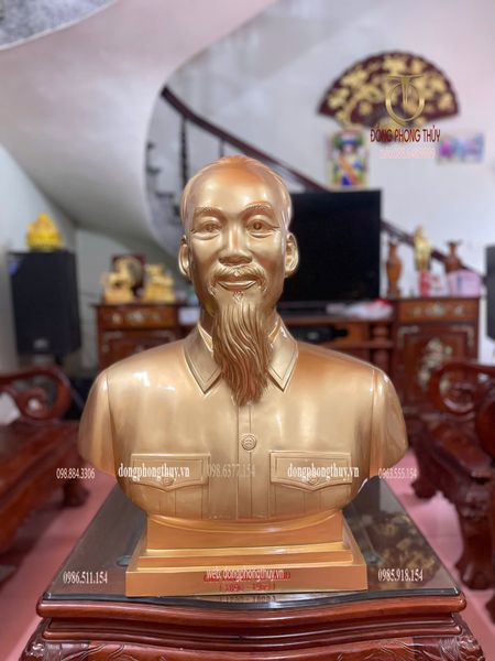 Tượng Bác Hồ cao 70cm đồng đỏ