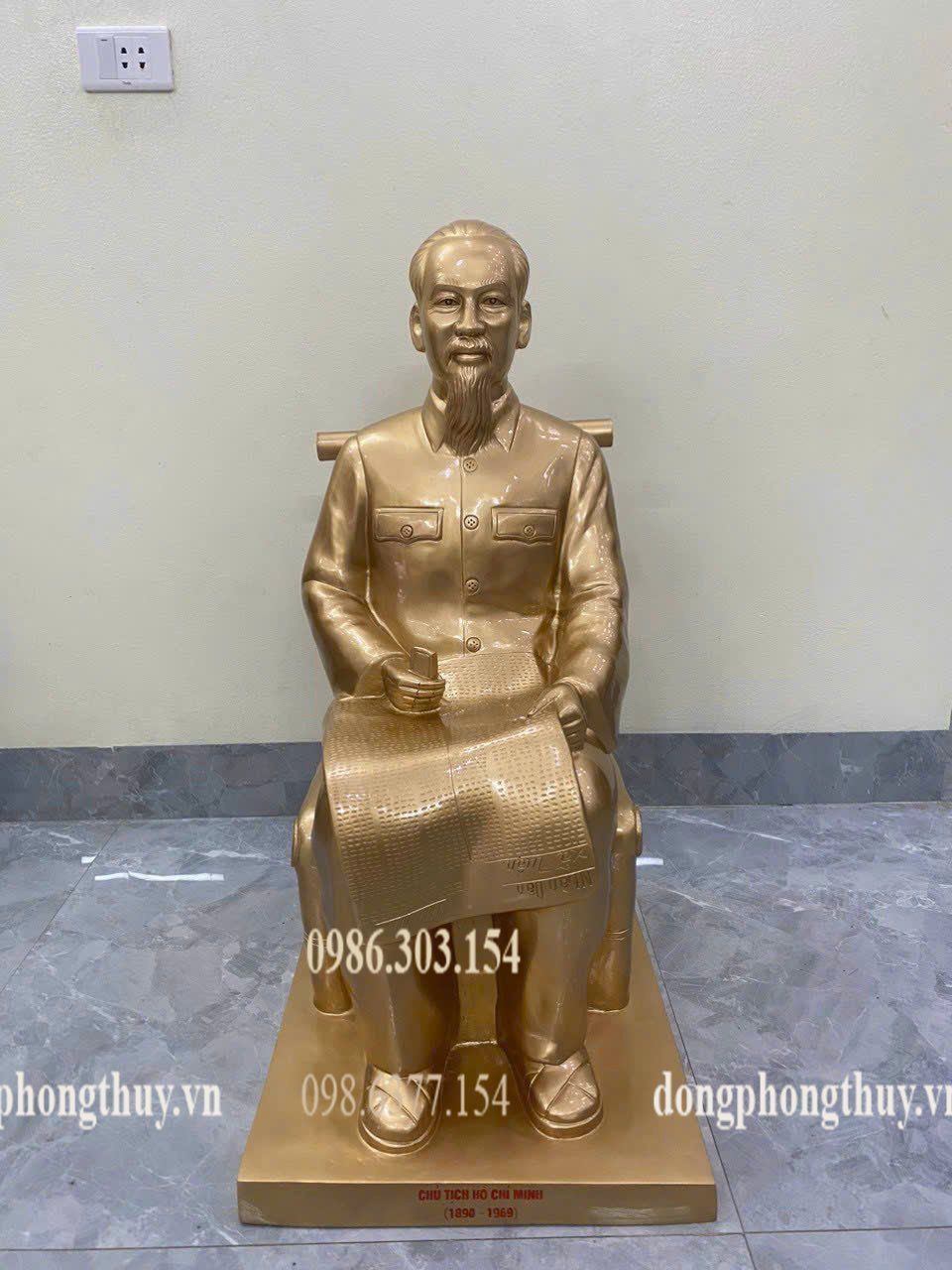 Tượng bác hồ đồng đỏ